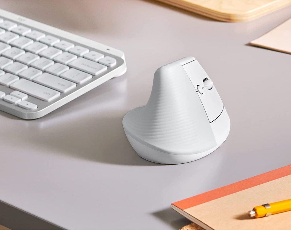 11 Best Ergonomic Mouse for Gaming To Reduce Wrist Pain - 61lvg8D5FZL. AC SL1500 61lvg8D5FZL. AC SL1500