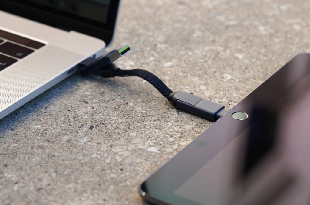 10 Incredible Gadgets That Men Would Love to Have - c fillw 695g autoq autodpr 2 2 c fillw 695g autoq autodpr 2 2