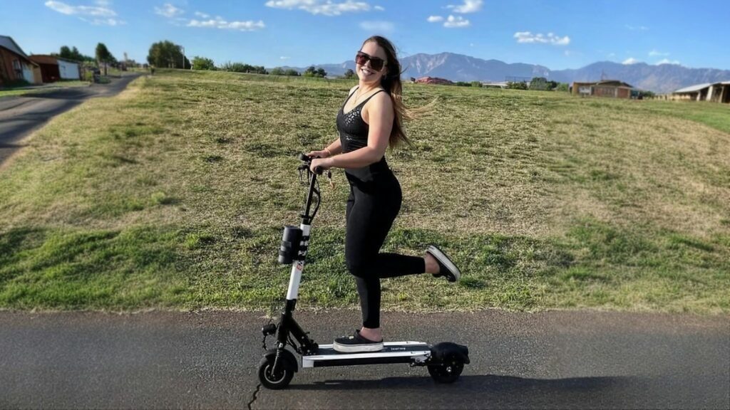 Top 7 Adult Electric Scooters Daily Commuting - EMOVE Touring Sefsed EMOVE Touring Sefsed