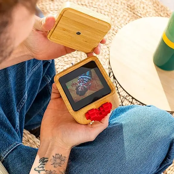 Lovebox Color & Photo: Send Heartfelt Messages from Afar - Lovebox Color Photo Lovebox Color Photo