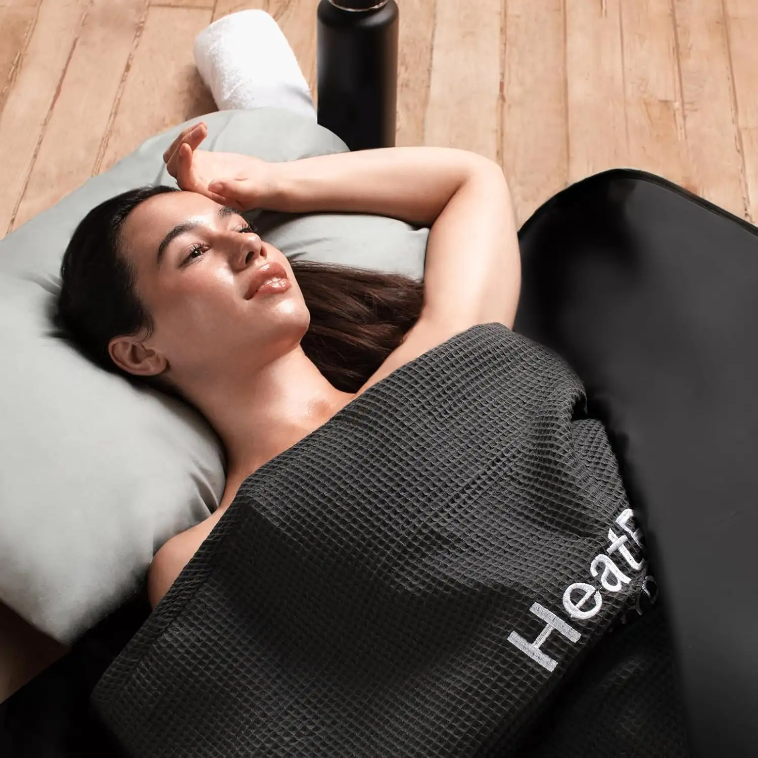 This HeatPod Infrared Sauna Blanket provides deep detoxification and pain relief - This HeatPod Infrared Sauna Blanket provides deep detoxification and pain relief This HeatPod Infrared Sauna Blanket provides deep detoxification and pain relief