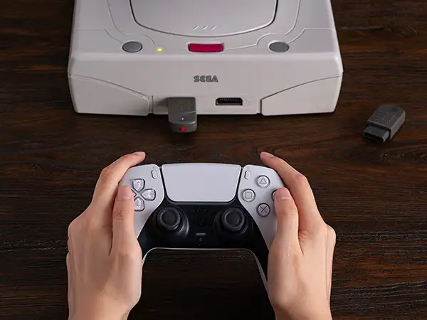 This Retro Receiver lets you play Saturn and Windows games wirelessly with Xbox Switch and PS controllers effortlessly