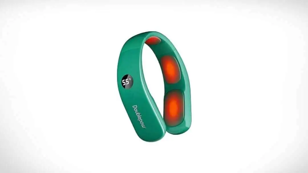 This Portable Neck Warmer Boasts 15 Hours of Heat and a Built-In Power Bank - 10000mah Rechargeable Neck Warmer for Necks Up to 8 inches Wide 15 Hours Portable Neck Heater for Men and Women 10000mah Rechargeable Neck Warmer,for Necks Up to 8 inches Wide,15 Hours Portable Neck Heater for Men and Women