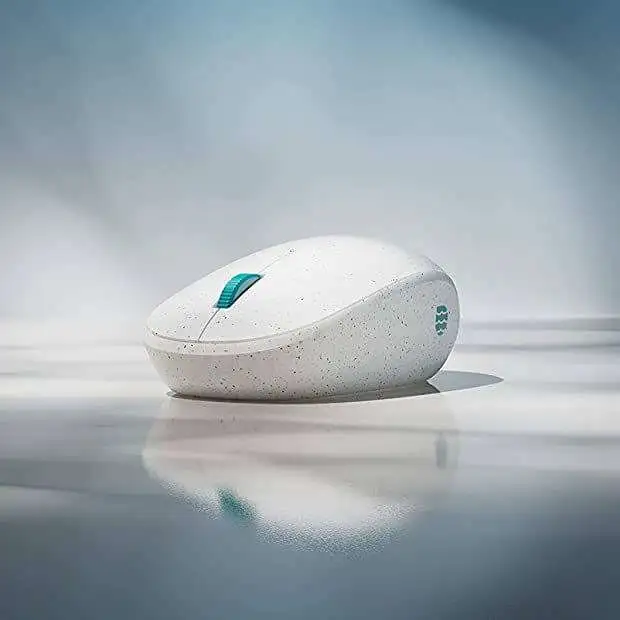 Microsoft Ocean Plastic Mouse is Made from 20% Recycled Ocean Waste -
