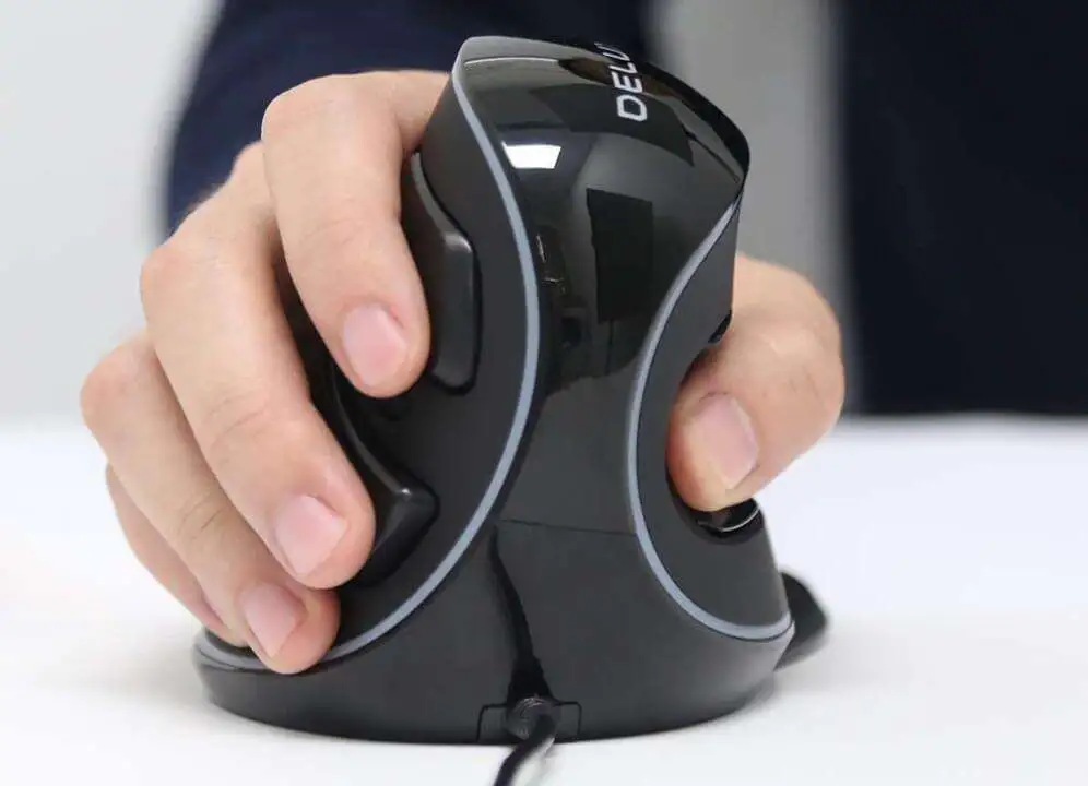 11 Best Ergonomic Mouse for Gaming To Reduce Wrist Pain - 51iuiQ5bGL. AC SL1000 2 51iuiQ5bGL. AC SL1000 2