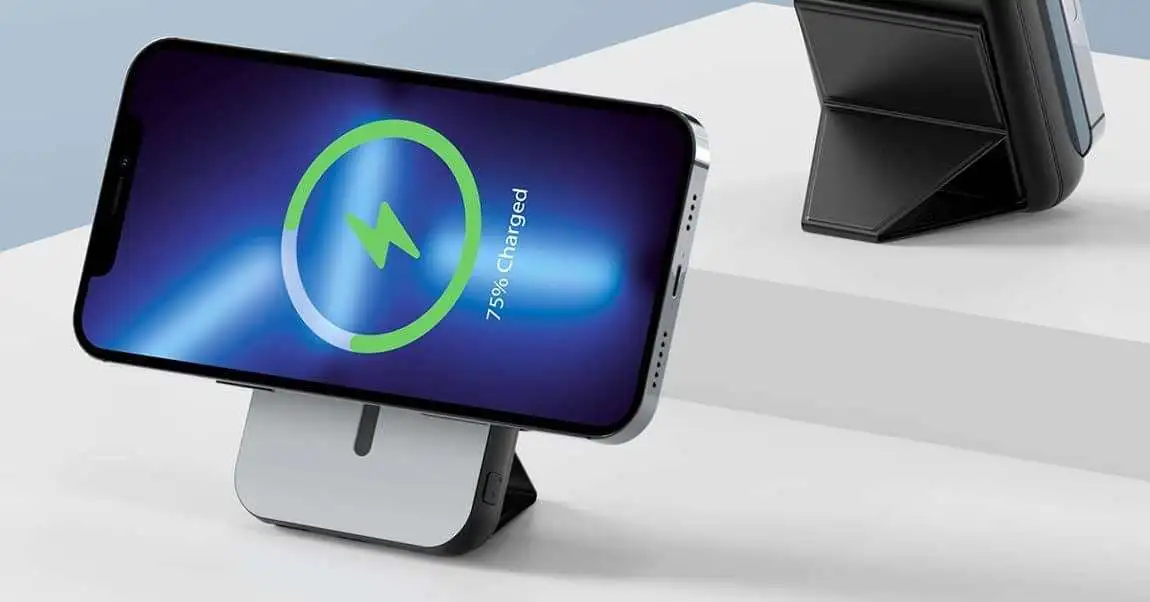 7 Best MagSafe Power Bank to Recharge iPhone On-The-Go -
