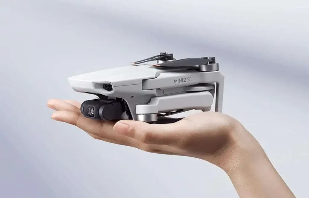 10 Nice to Have Travel Gadgets for Your Next Adventure - 61YEngiY2KL. AC SL1500 61YEngiY2KL. AC SL1500