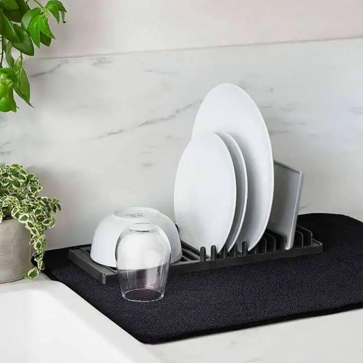 Space-Saving Plastic Drying Rack with Mats - 819AHGETmvL. AC SL1500 819AHGETmvL. AC SL1500