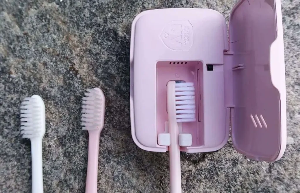 7 Best Portable Toothbrush Cover Case with UV Sanitizer - 81fz6GFf4rL. AC SL1500 81fz6GFf4rL. AC SL1500