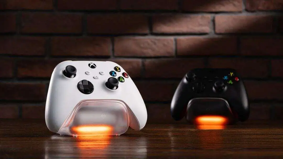 8BitDo Charging Dock for Xbox Controllers scaled 1