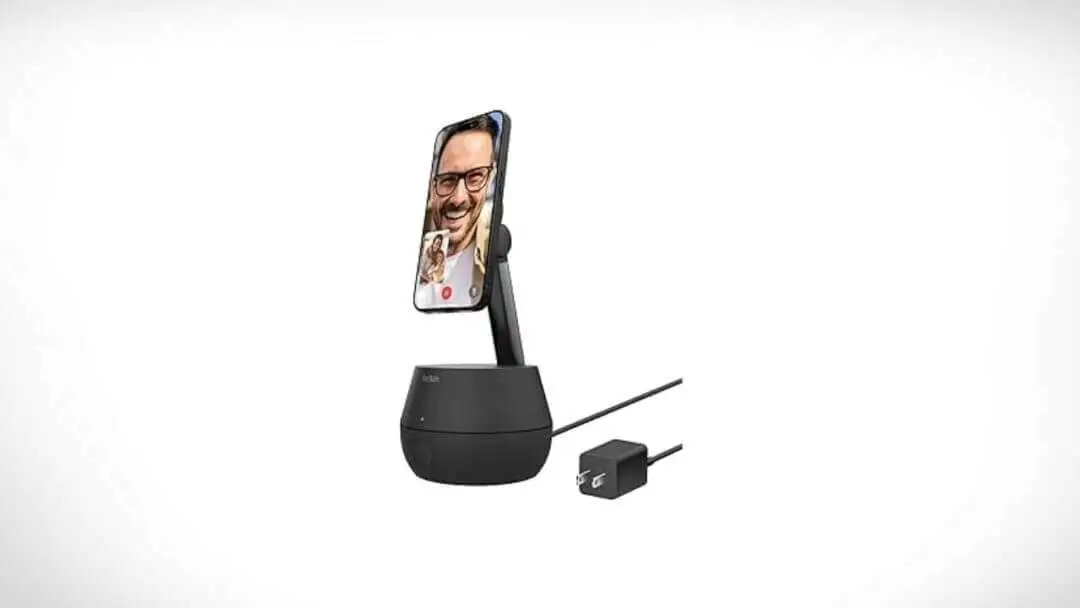 This Auto-Tracking Stand Pro follows you with 360° rotation and 15W MagSafe charging.