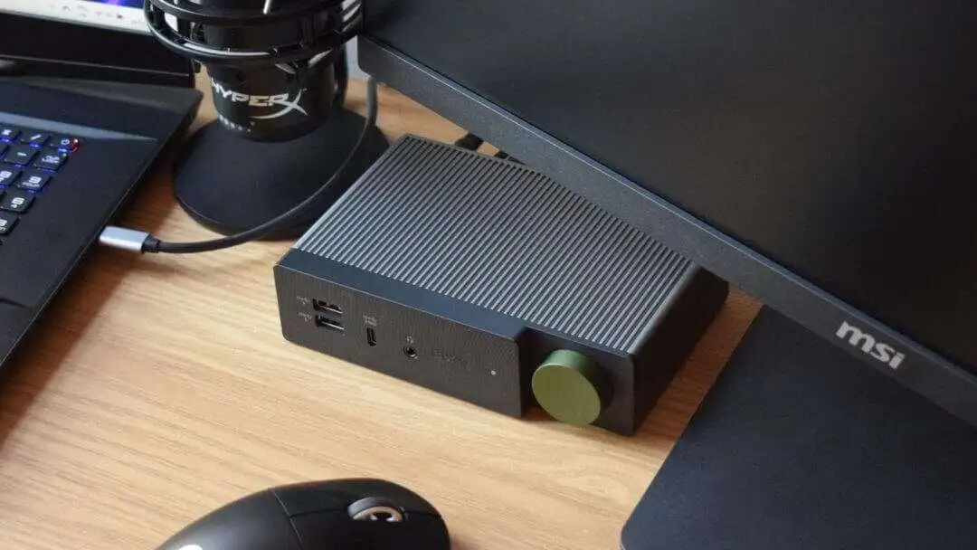 BenQ beCreatus DP1310 Hybrid Dock