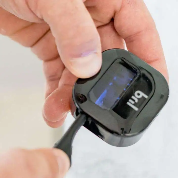 Bril Travel-Sized Toothbrush Sanitizer Instantly Kills 99.9% of Bacteria - Bril UV C toothbrush sanitizer 04 Bril UV C toothbrush sanitizer 04