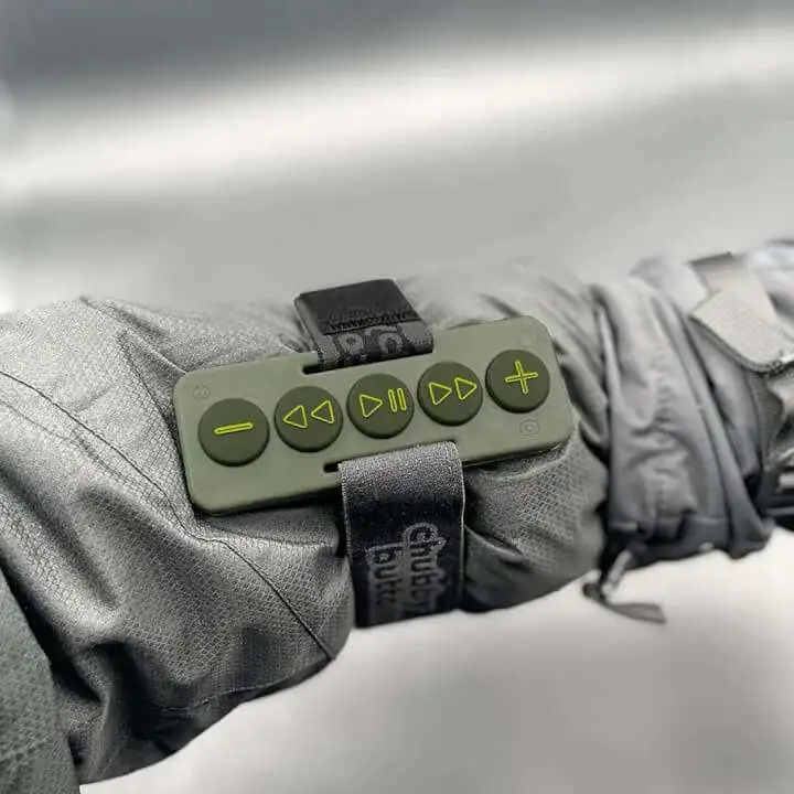 Chubby Buttons 2 is a Wearable Bluetooth Remote for Outdoor Adventures - Chubby Buttons 2 Chubby Buttons 2