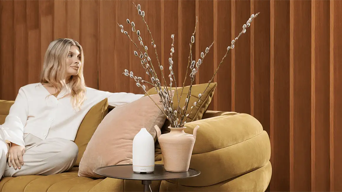 Compact Essential Oil Diffusers for a Desktop Office