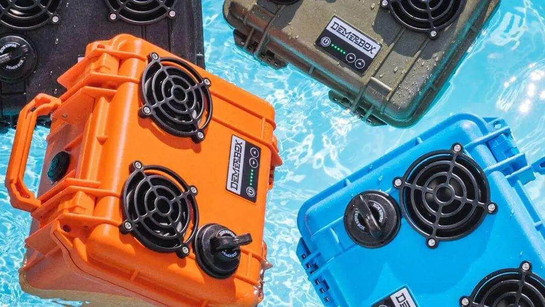 DemerBox DB2 Indestructible Bluetooth Speaker 02
