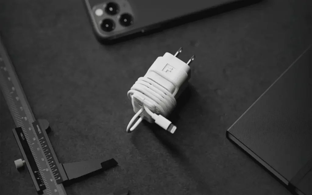 12 Must-Have iPhone Accessories to Buy - Fuse Reel Snap Back Fuse Reel Snap Back