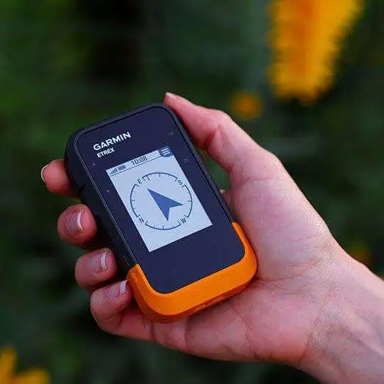 Garmin eTrex SE Handheld GPS Navigator With Extra Long Battery Life