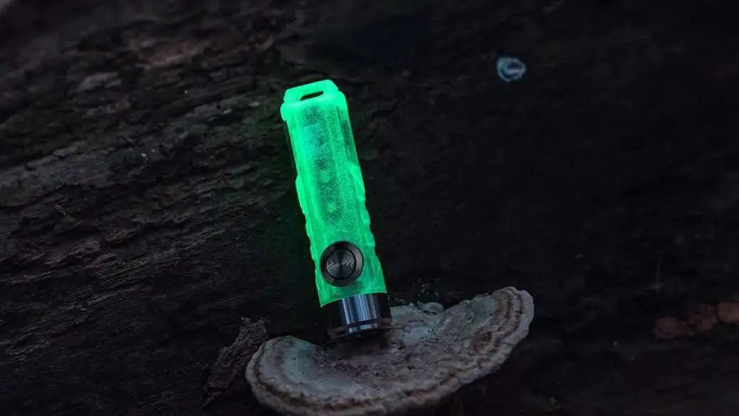 Glow in The Dark Gadgets Sefsed