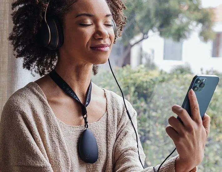 Sensate Wearable Necklace Can Give You Calm and Reduce Anxiety Immediately - MeetSensate MeetSensate