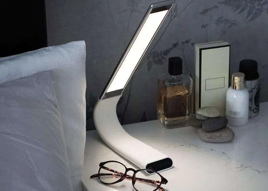 Oculamp Desk Lamp Can Improve Sleep and Reduces Eye Strain -