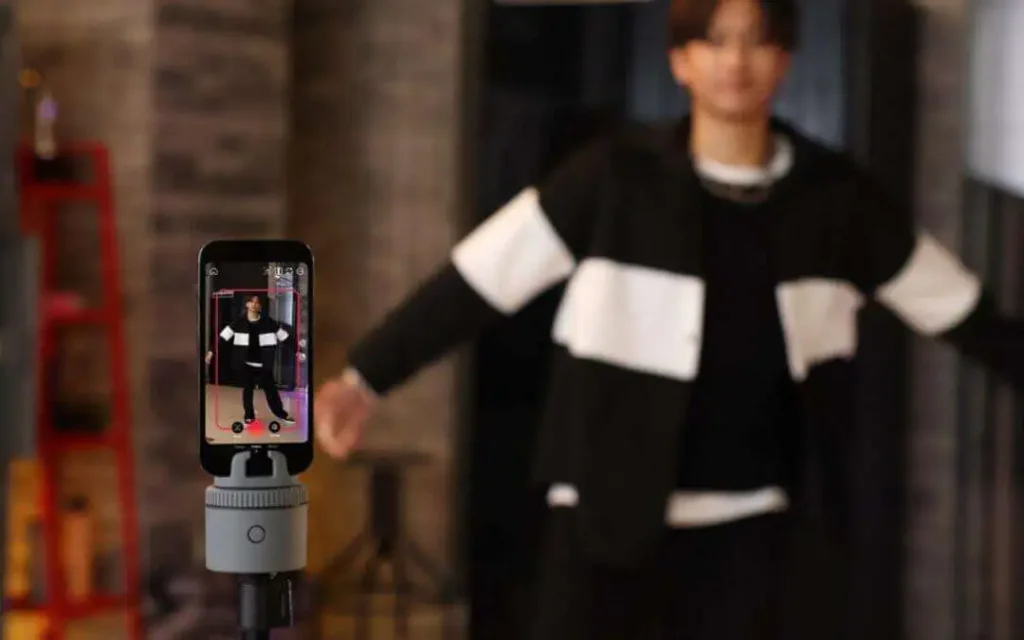 7 Best Auto Tracking Mounts for Your Smartphone - Pivo Pod Lite Pivo Pod Lite