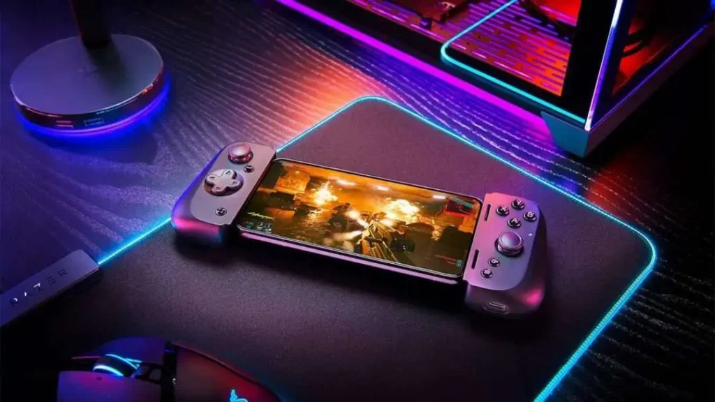 10 Gadgets To Entertain Your Boring Vacation - Razer Kishi V2 mobile gaming controller for Android 01 Razer Kishi V2 mobile gaming controller for Android 01