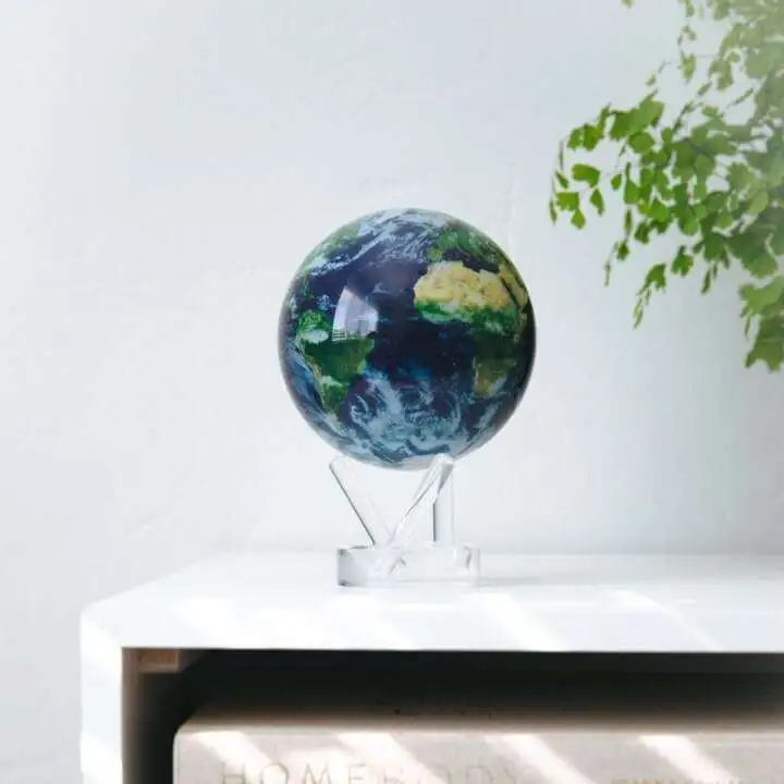 Mova Globe is a Cool Home Decoration That Can Spin On Its Own Thanks to Solar Panel - STE C 6 ACRYLIC Final4Lifestyle 1 scaled 1 STE C 6 ACRYLIC Final4Lifestyle 1 scaled 1