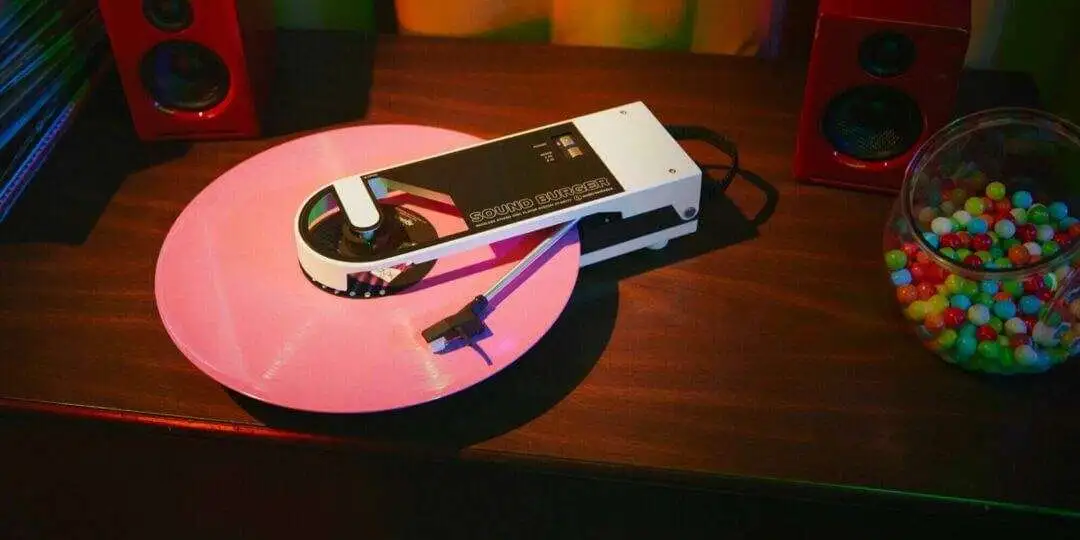 SoundBurger lifestyle banner desktop 04a 2000x1000 1 scaled 1