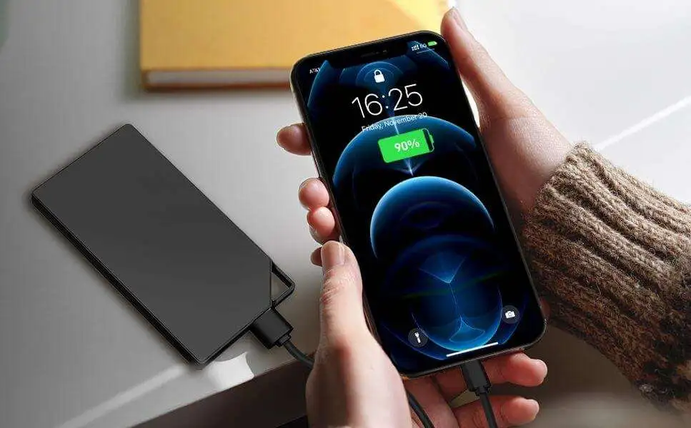 7 Incredibly Thin Power Banks You Can Buy Today - TNTOR 10000mAh Slim TNTOR 10000mAh Slim