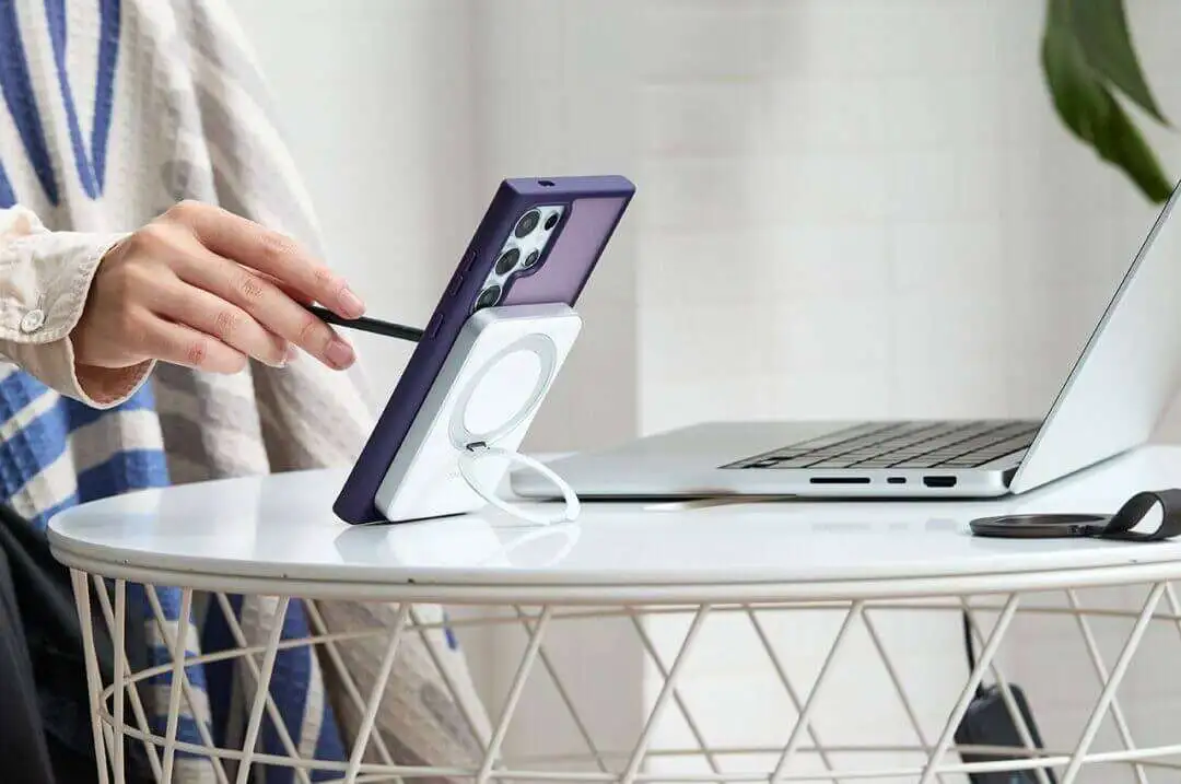 TORRAS 10000mAh Magsafe Battery Pack with Stand Rotatable Ostand Magnetic Power Bank