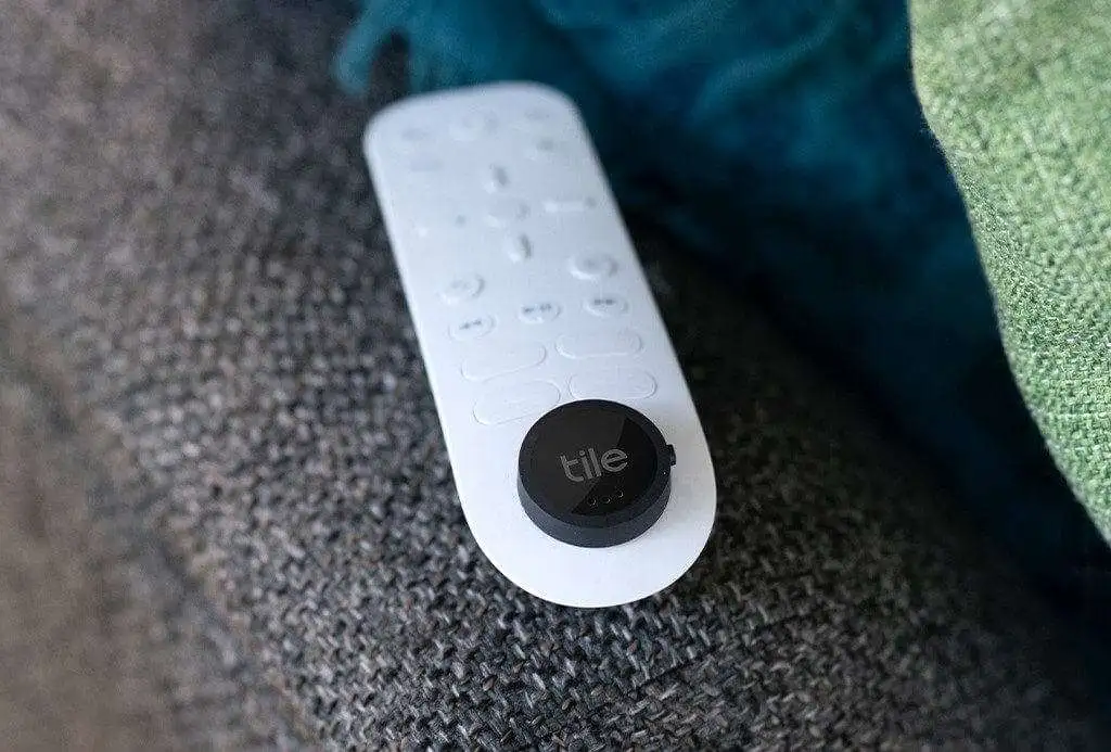 Tile Sticker Bluetooth Tracker Can Be Sticked to Anything to Make it Trackable - aa7c88ff59813893415707c86088c6dc3041b3cfa0509d73418e40279e371484 66546 aa7c88ff59813893415707c86088c6dc3041b3cfa0509d73418e40279e371484 66546