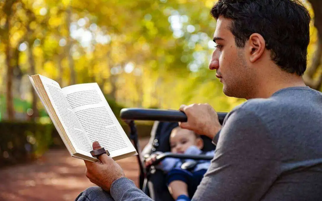 28 Incredibly Cool Gadgets for Book Lovers - book gadgets book gadgets