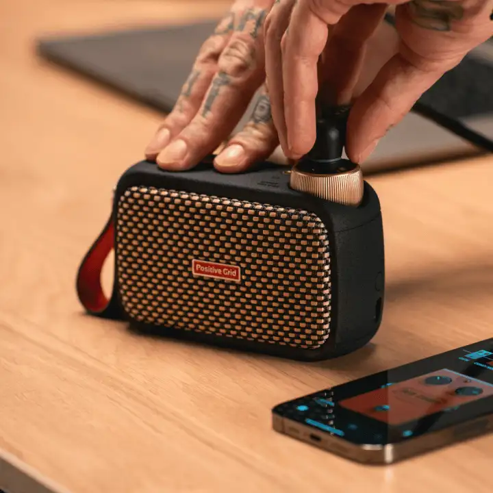 Spark GO Shrinks Your Practice Amp to the Size of a Phone - c 1 c 1