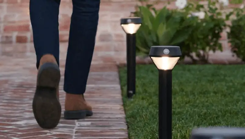 Everyday Solar-Powered Gadgets That Make Perfect Gifts - image 120 image 120