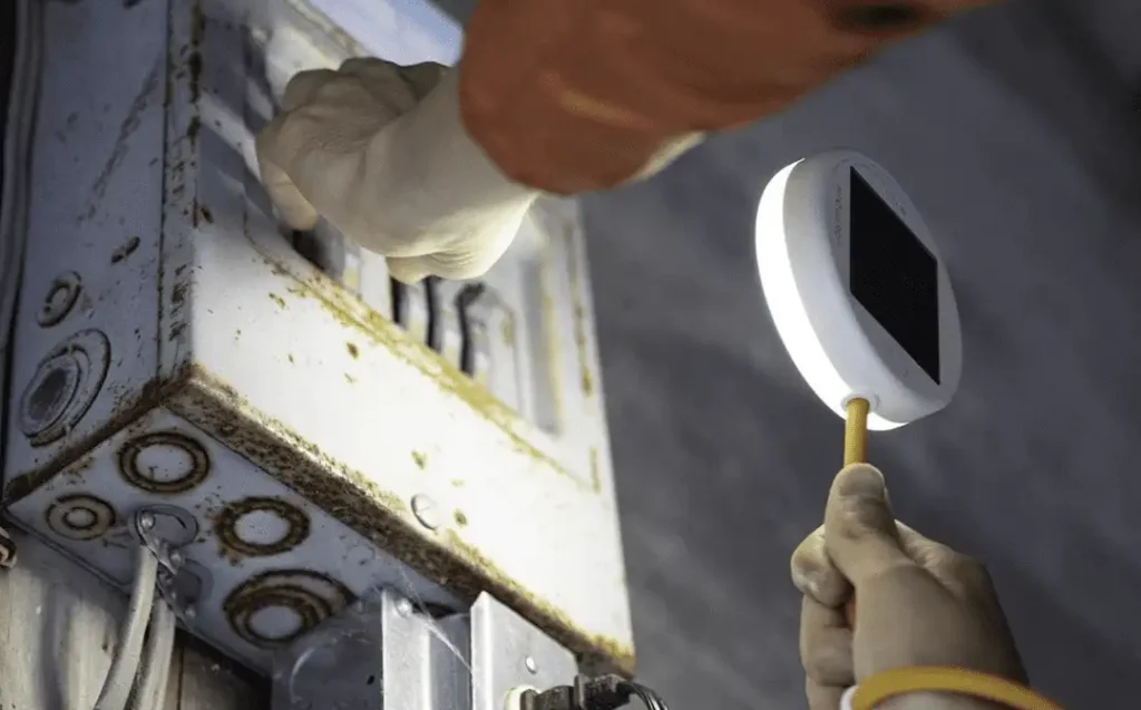 Everyday Solar-Powered Gadgets That Make Perfect Gifts - image 125 image 125