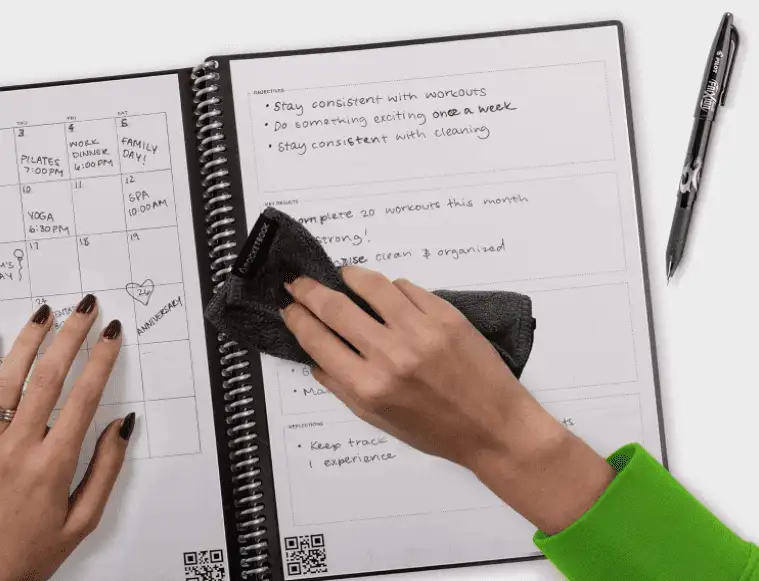 12 Christmas Gifts She Will Actually Use (And Love!) - image 273 image 273