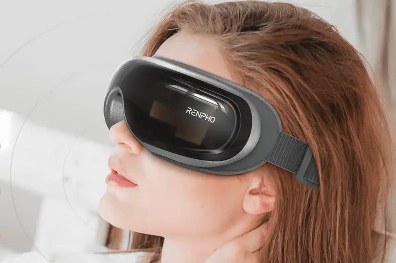 12 Christmas Gifts She Will Actually Use (And Love!) - image 275 image 275