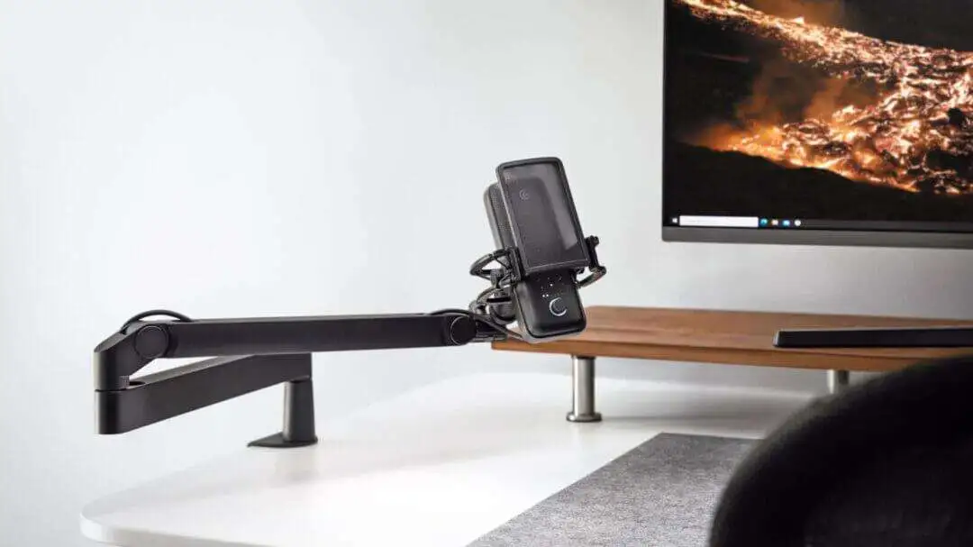 Elgato Wave Mic Arm LP With Low-Profile Design for Desktop Clearance - mic arm lp d gallery desktop 02 scaled 1 mic arm lp d gallery desktop 02 scaled 1