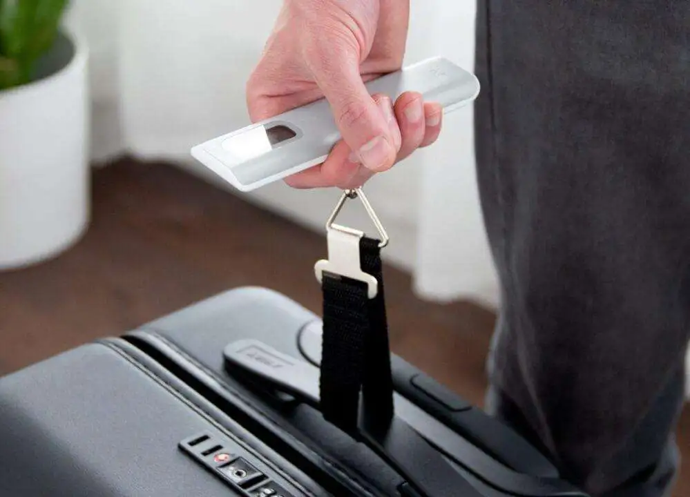 Greater Goods Digital Luggage Scale Lets You Avoid Guesswork - variation3jQlQNDGQSA430G3LqOS4p 1 variation3jQlQNDGQSA430G3LqOS4p 1